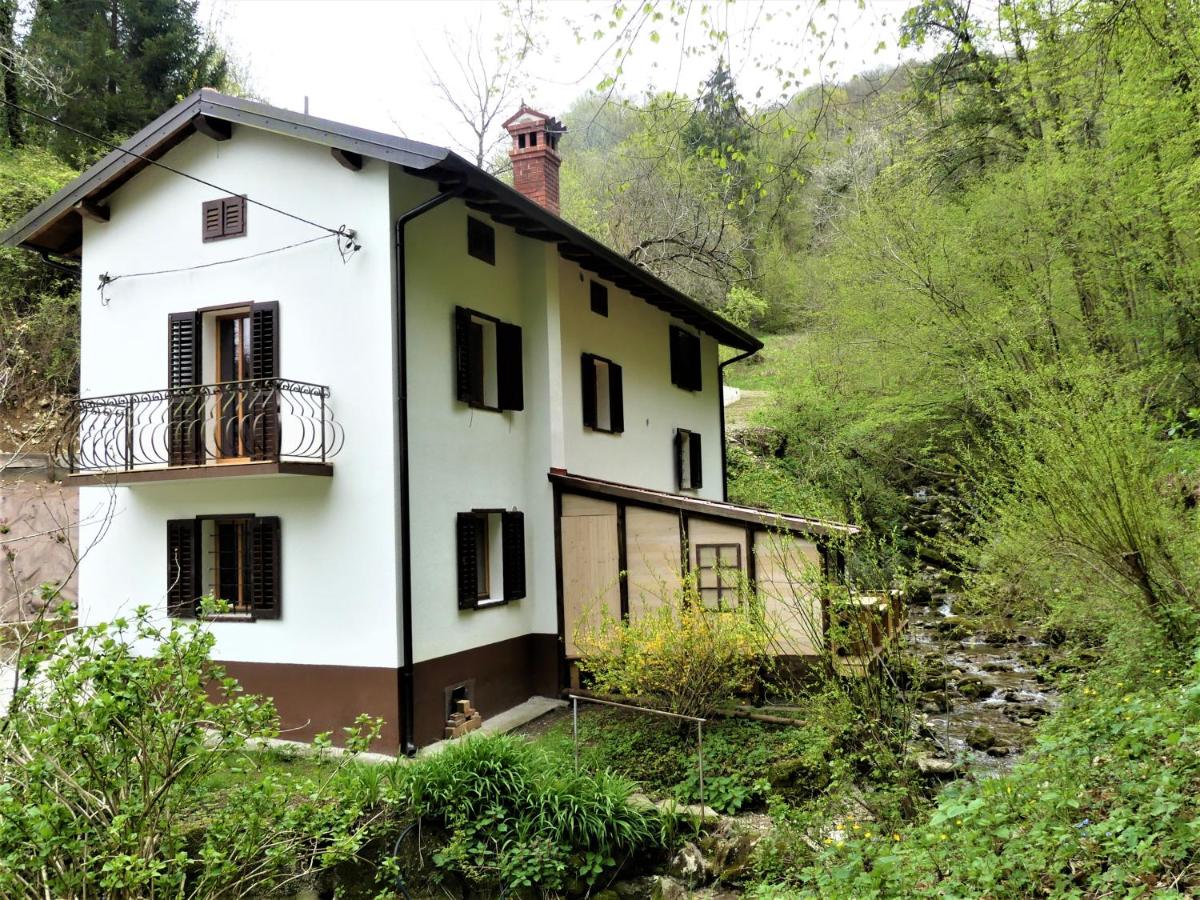Hiša ob potoku - B&B