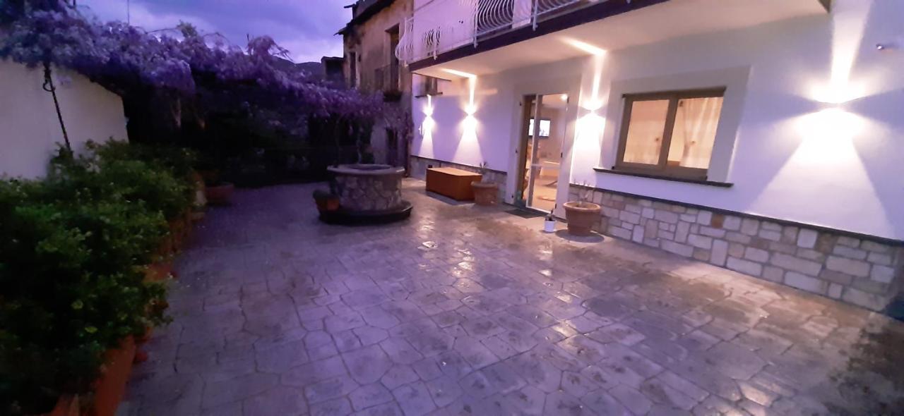 Camera Matrimoniale con Balcone