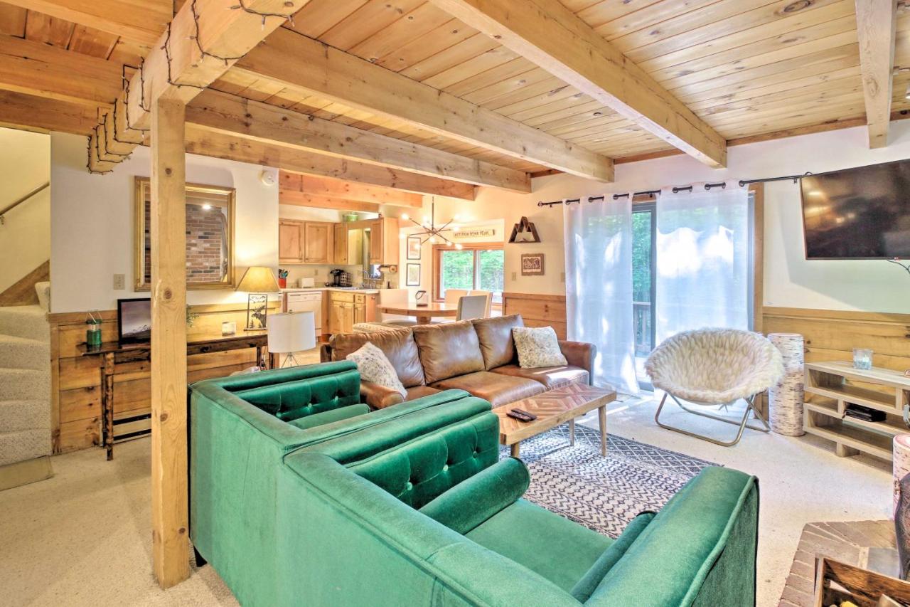 Modern Bartlett Retreat with Game Room and Grill! - B&B Bartlett