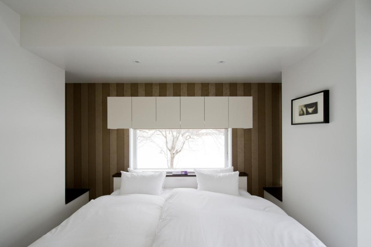 Deluxe Two-Bedroom Apartment