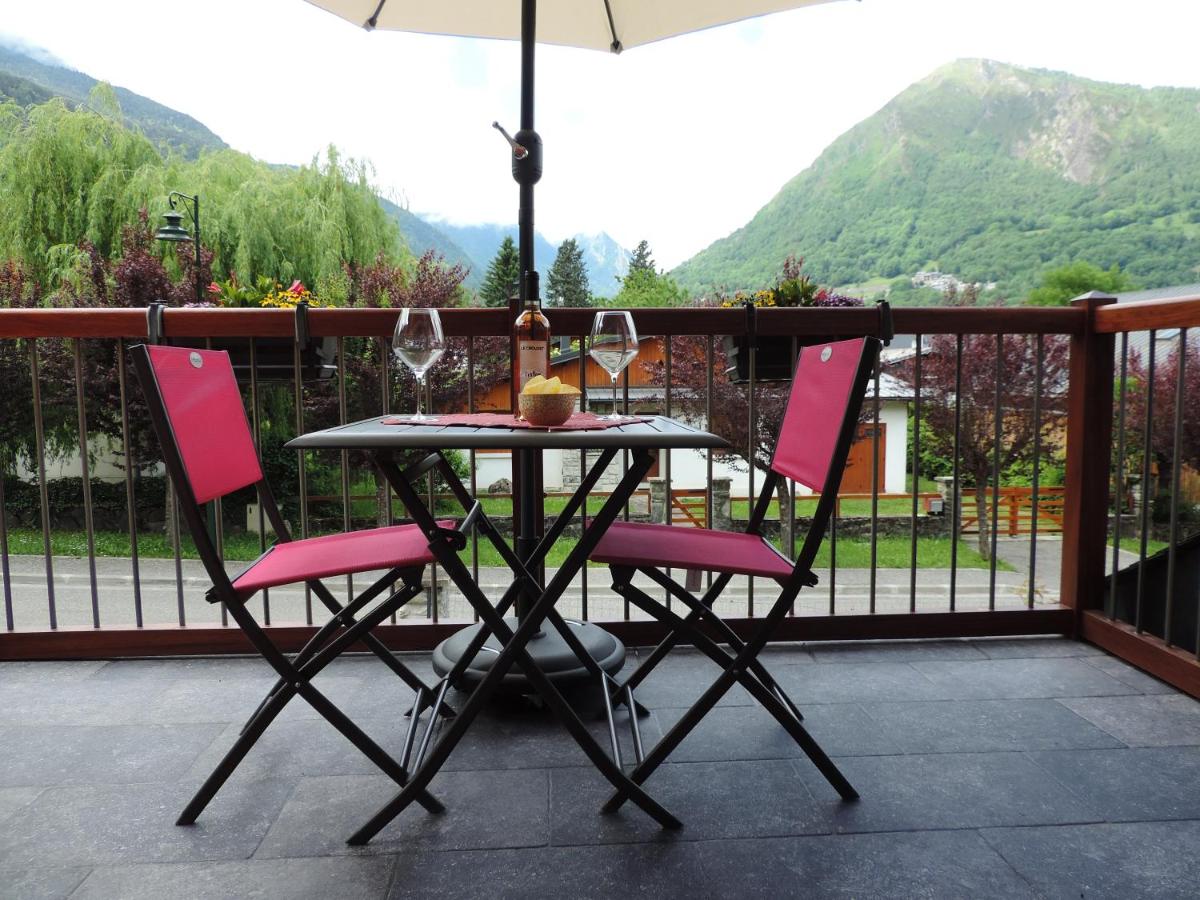 Le Nidouyé appartement 2 adultes UNIQUEMENT à Saint Lary Soulan - Bed and Breakfast
