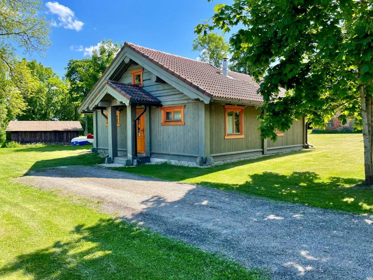 Suislepa Puhkemajad - B&B Suislepa