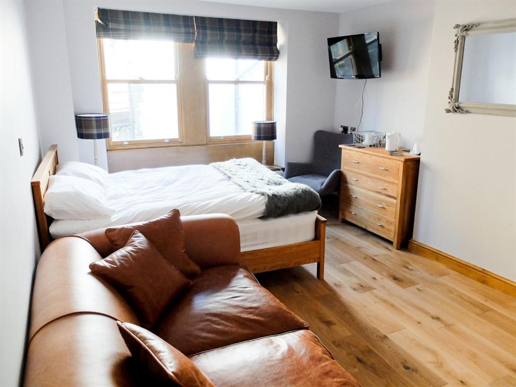 B&B Holmfirth - Rooms at The Nook - Bed and Breakfast Holmfirth