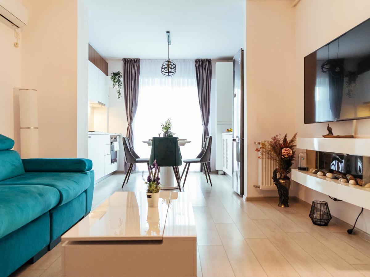 B&B Bucharest - Cozy Special Pallady Apartament with Garden & Courtyard - Bed and Breakfast Bucharest