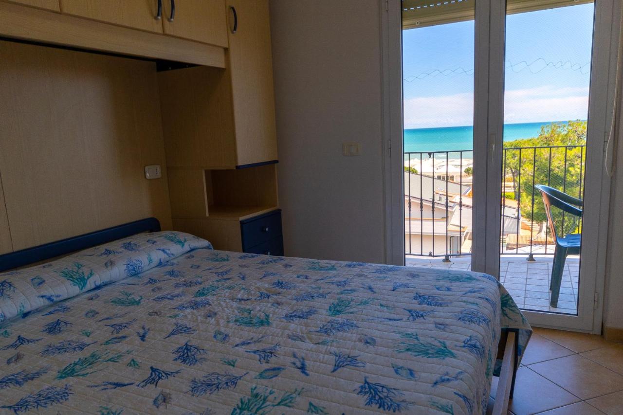 One-Bedroom Apartment with Sea View