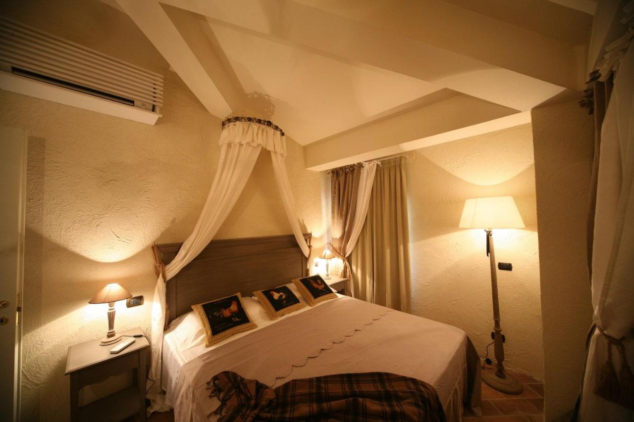 One-Bedroom Apartment (2 Adults)