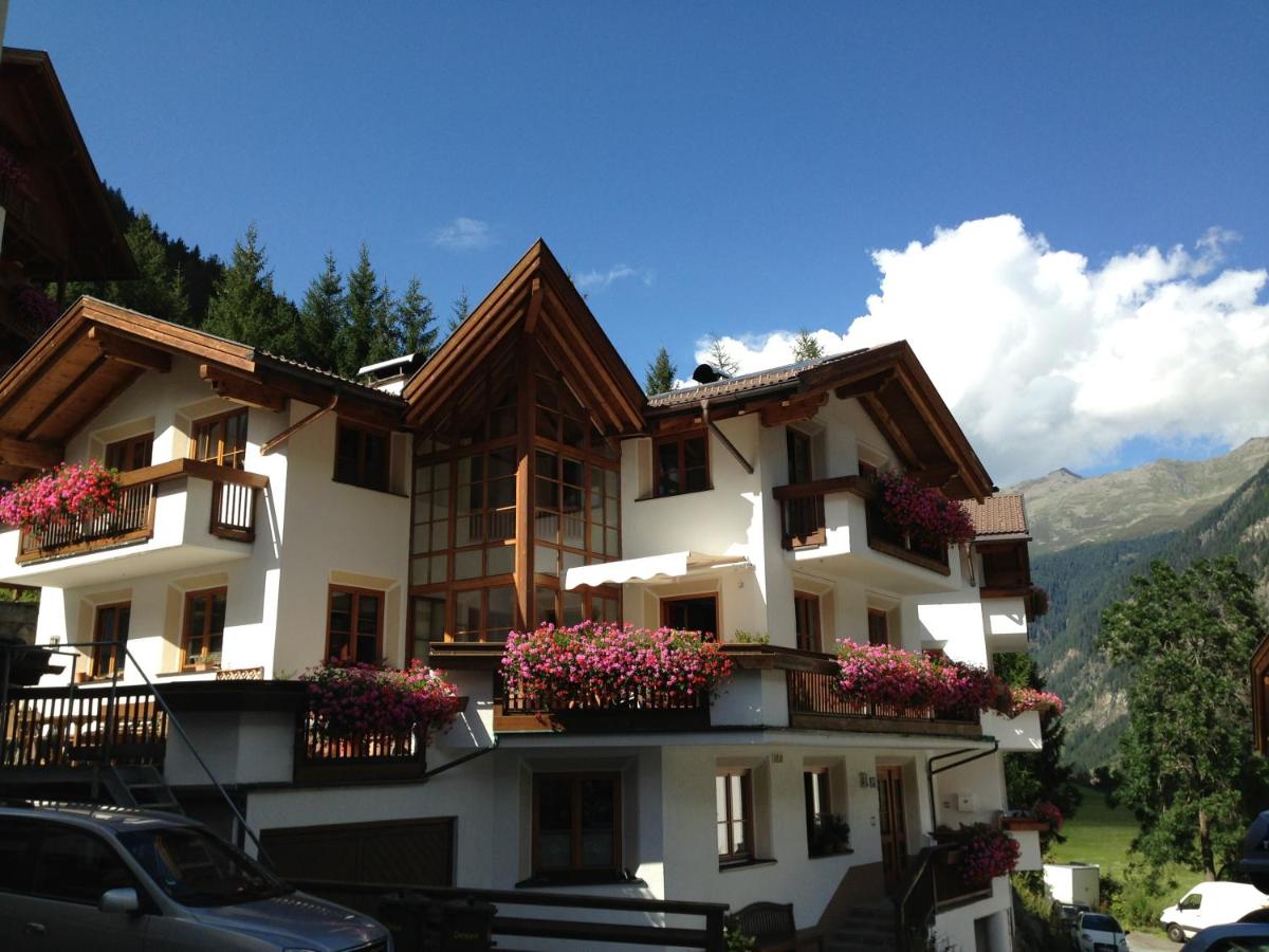 B&B Kaunertal - Apart Christa - Bed and Breakfast Kaunertal