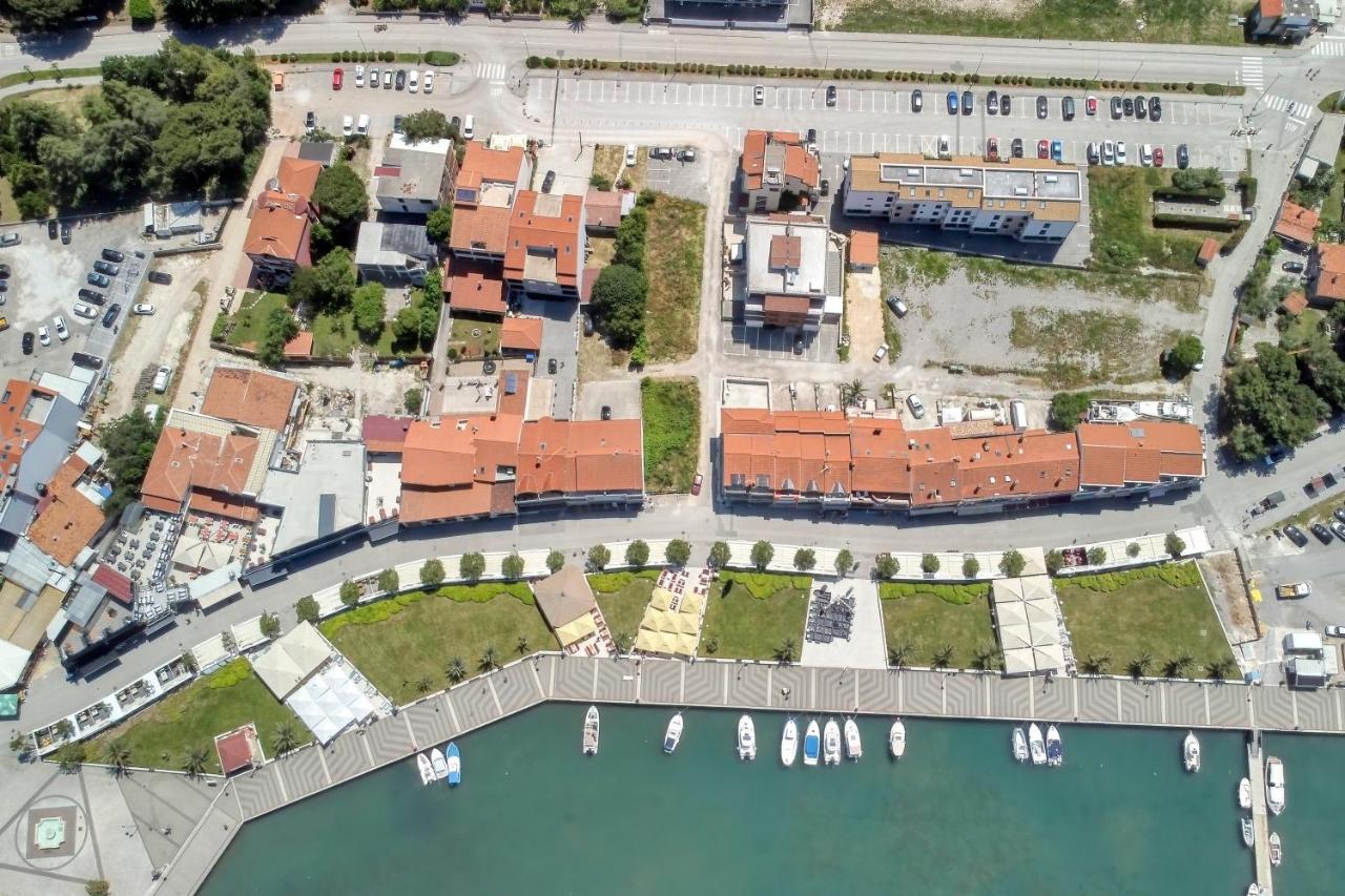 Penthouse Zola with private parking - B&B Medulin