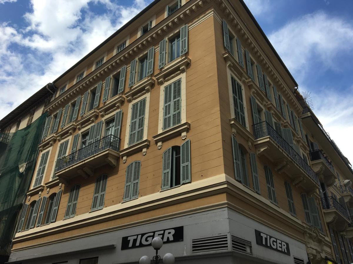 Palais Gioffredo place Massena - B&B