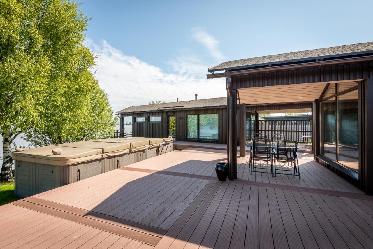 Reelinki Seafront Villa Amando - B&B Pori