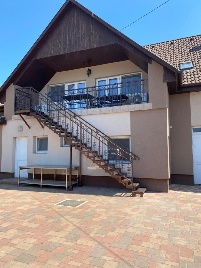 Fanni Vendégház - B&B Balatonboglár