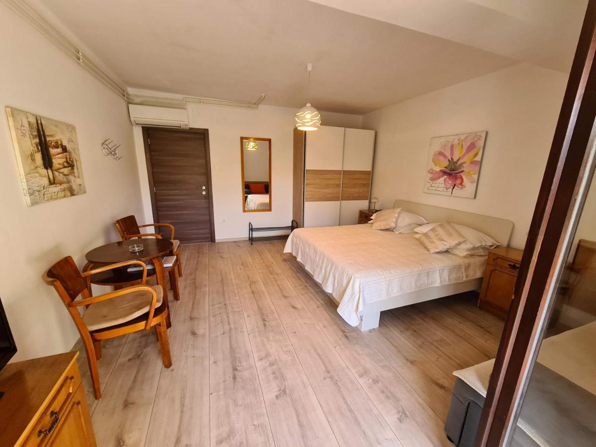 Apartments Ana - B&B