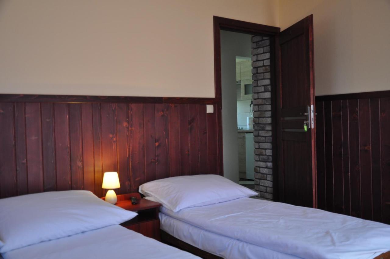 Camera Tripla Deluxe 