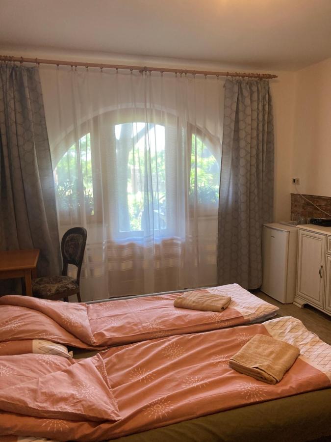 Chambre Triple avec Salle de Bains Privative