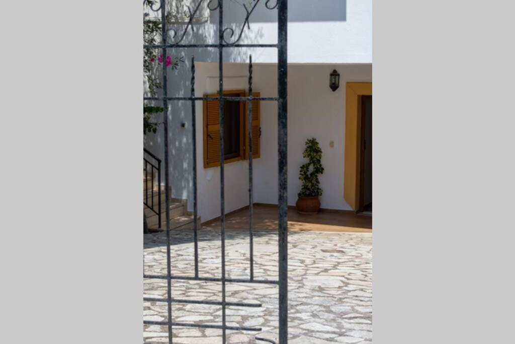 Natsios Thanasakis Apartment - Chambres d’hôtes