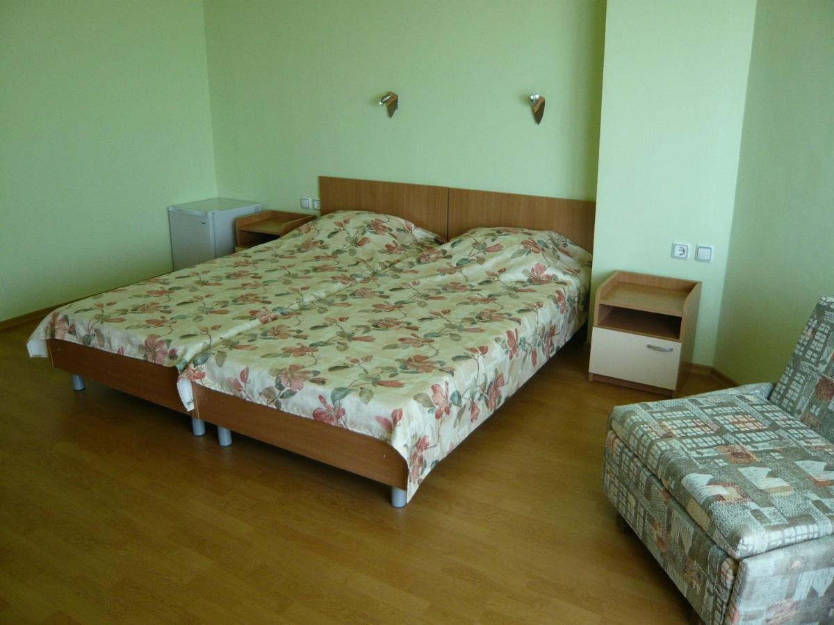 Guest House Kiwi - B&B Zlatni Pyasatsi