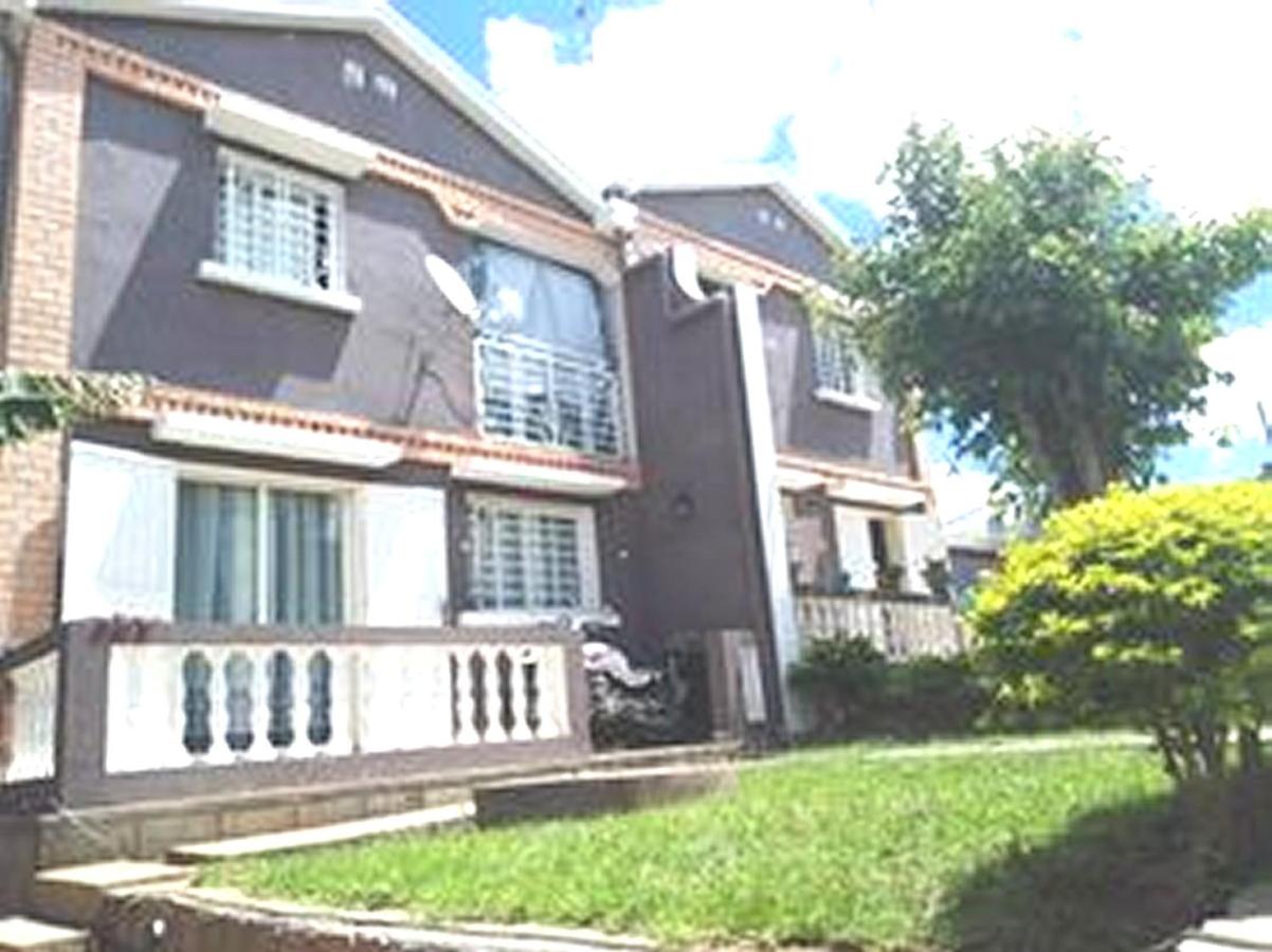 IVATO Airport STUDIOS CHAMBRES - B&B