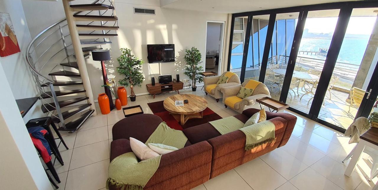 B&B Durban - Stay at The Point - Prestigious Prominent Penthouse - Bed and Breakfast Durban