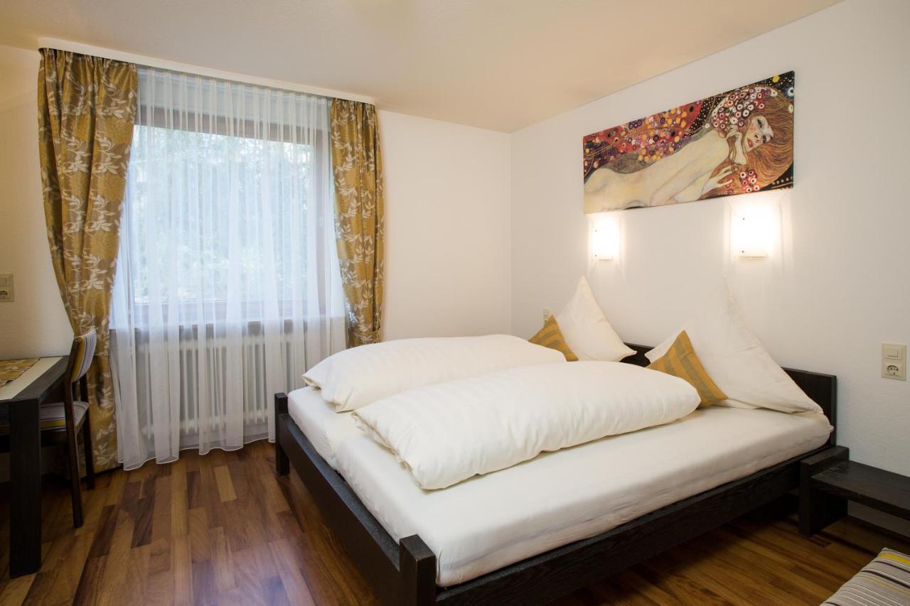 Deluxe One-Bedroom Apartment with Terrace