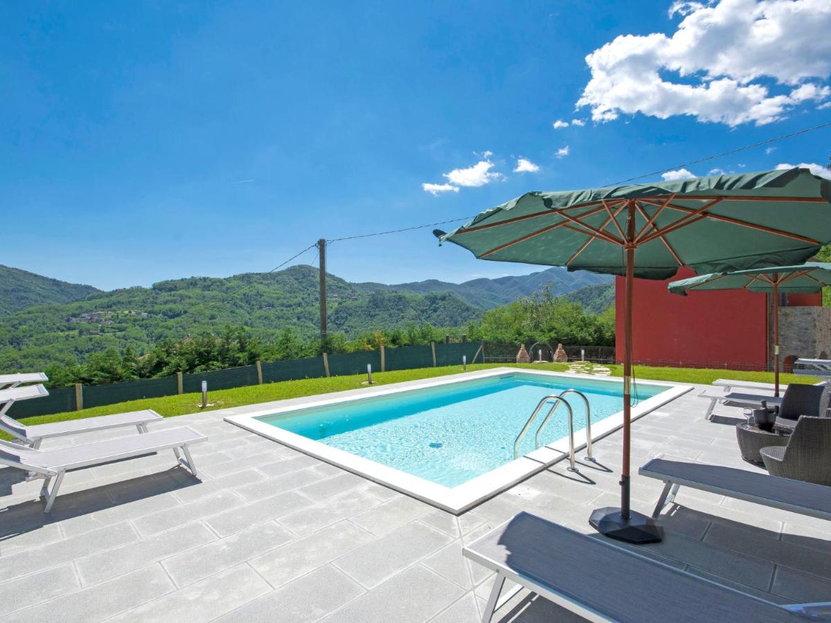 B&B Tresana - Holiday Home Castello della MugazzenGru Coronata by Interhome - Bed and Breakfast Tresana