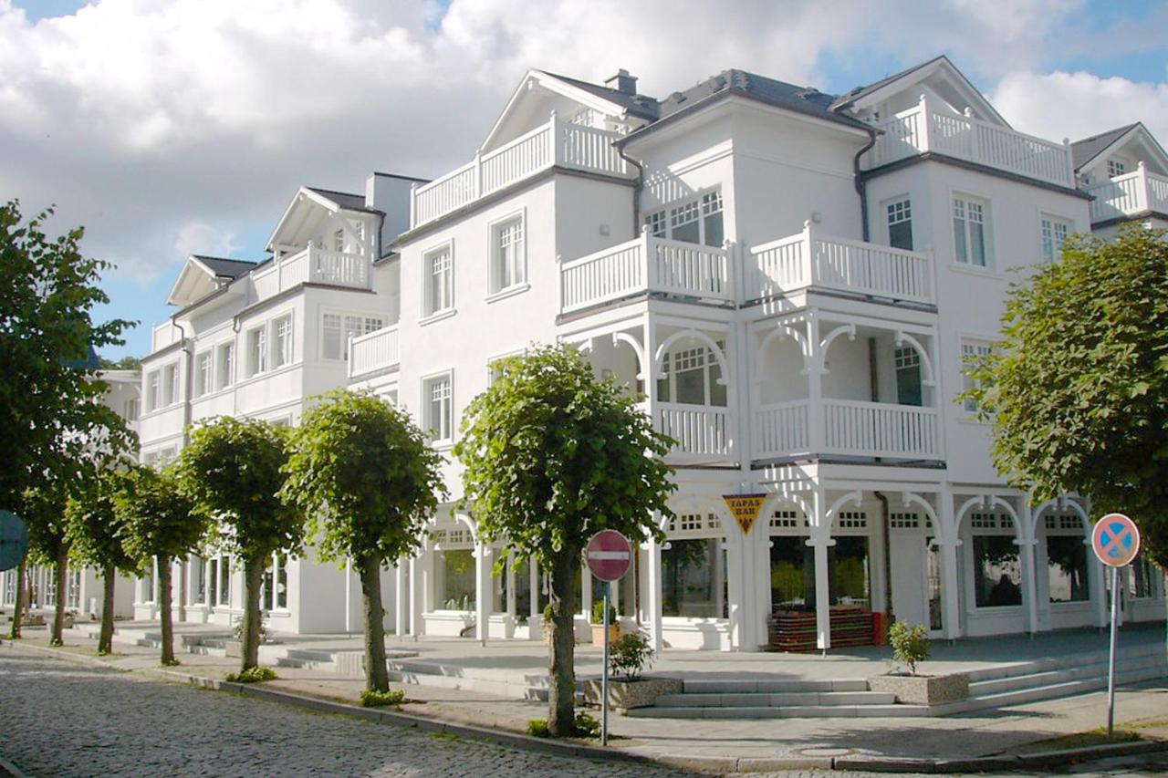 Villa Laetitia FeWo 16 - strandnah, Balkon - Ferienwohnung Binz