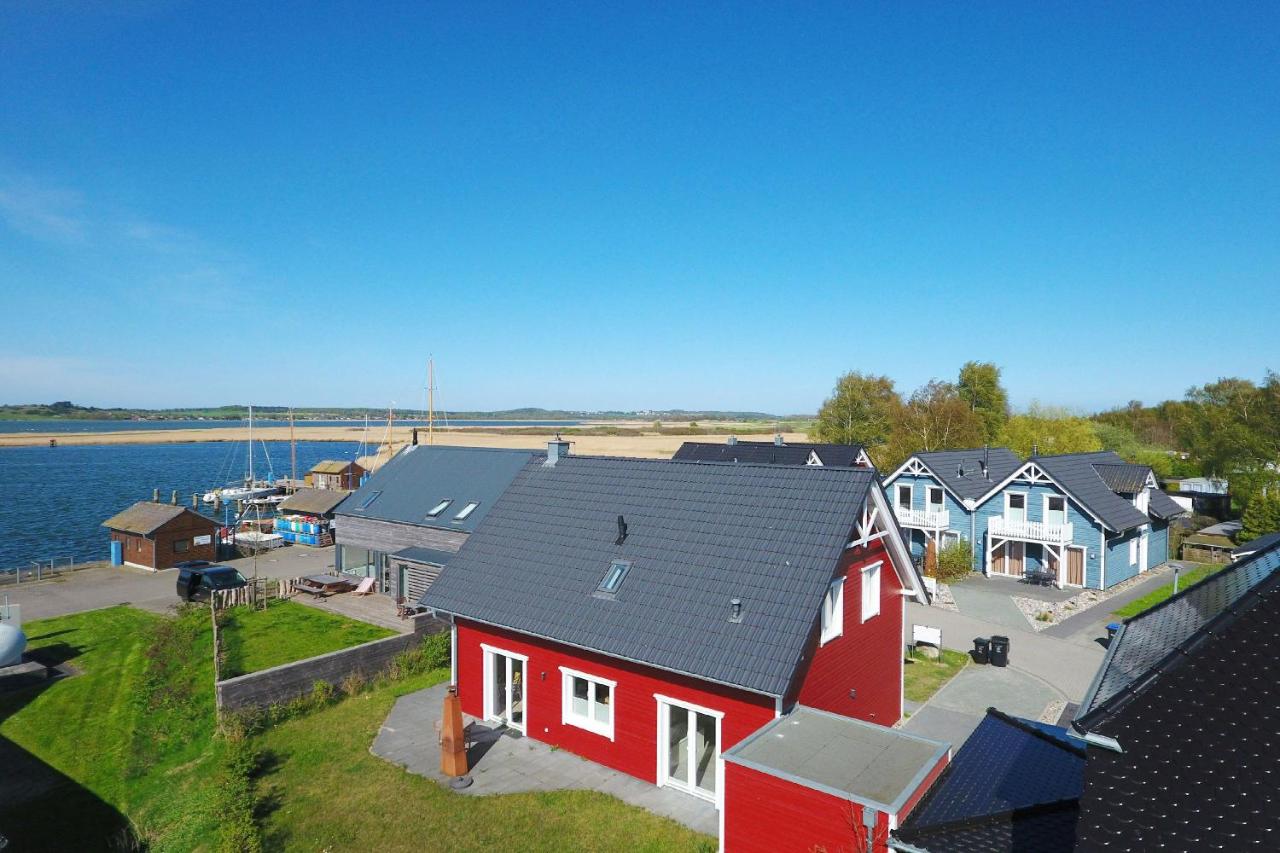 Haus ButjeButje Haus - Terrasse, Sauna, Yachthafen - B&B