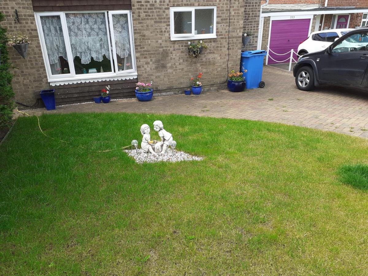 Home from home Single or double room Netflix or Virgin TV Wifi & free parking - Bed and Breakfast
