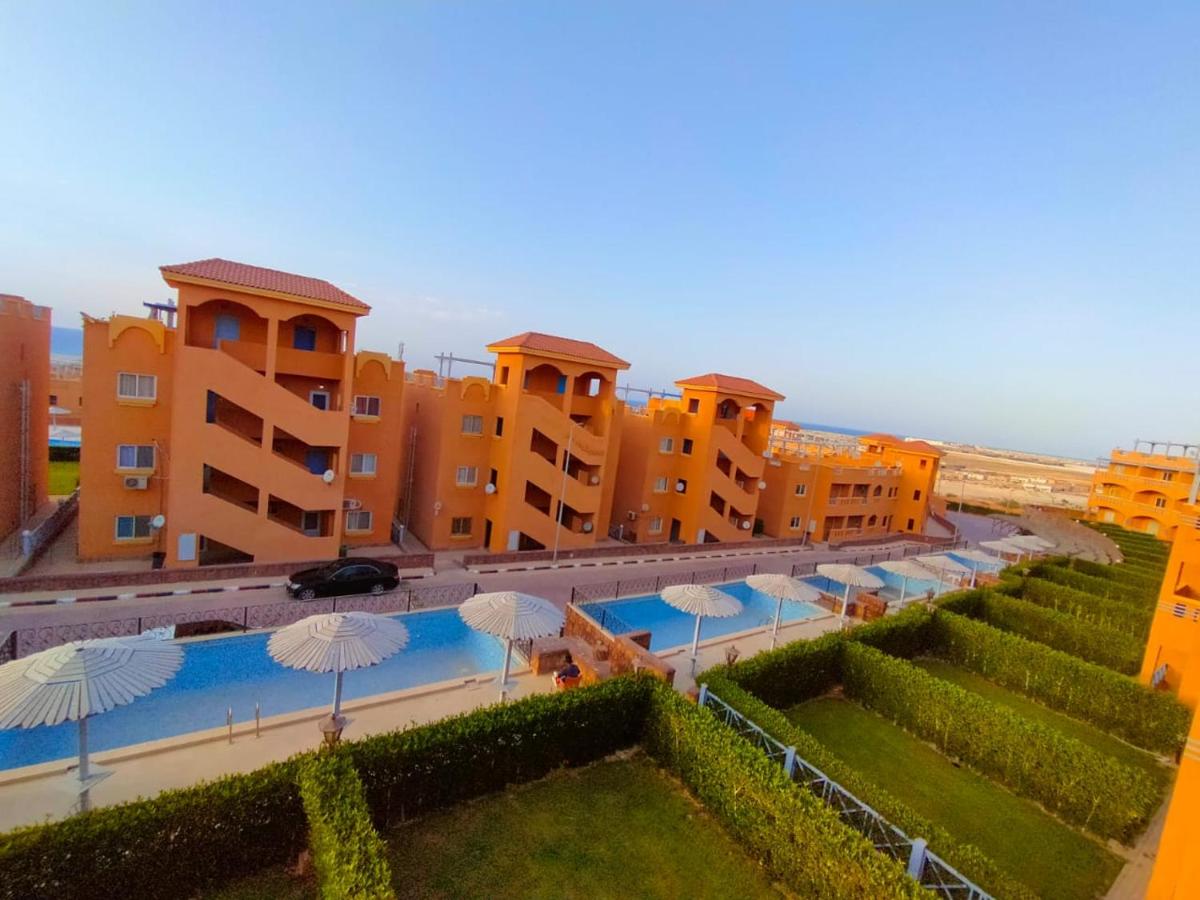Modern Chalet at Royal Beach resort - B&B Marsa Matruh