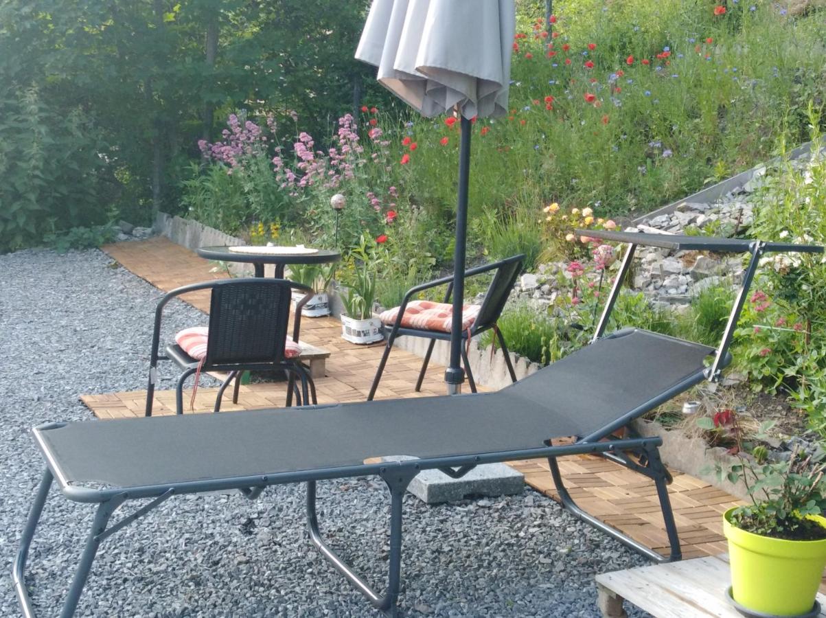 Un studio à louer ds un endroit calme près de la ville de Dinant - Chambres d’hôtes