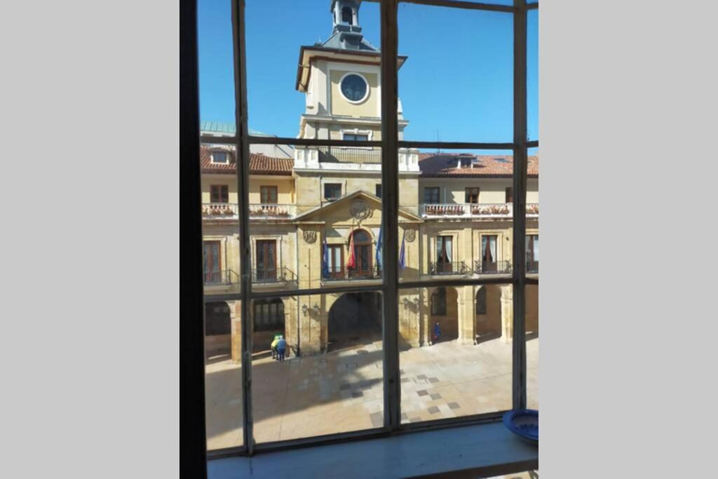 Plaza ayto LOFT CITY HALL Oviedo - B&B Oviedo