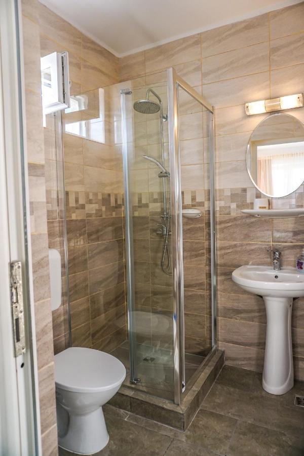 Basic Triple Room