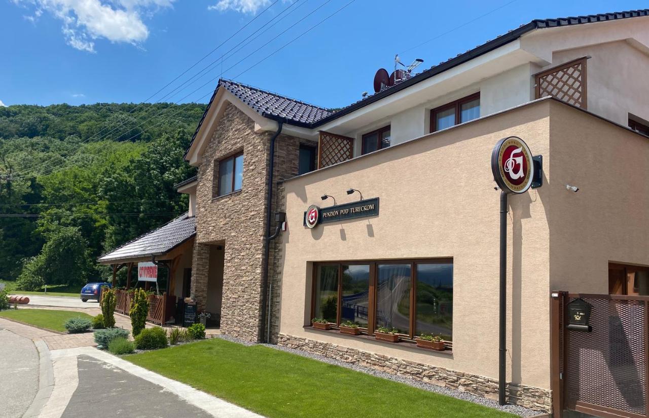 Penzion pod Tureckom - B&B Trenčianske Bohuslavice