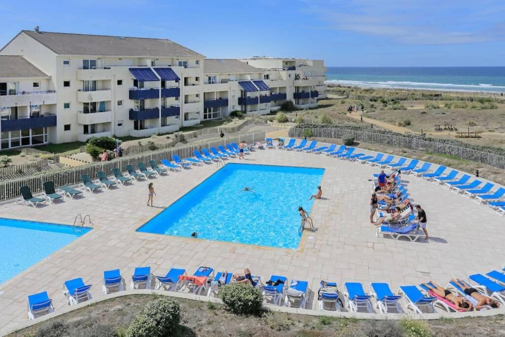 Appartement T2 rénové dans résidence avec piscine - Ferienwohnung Lacanau