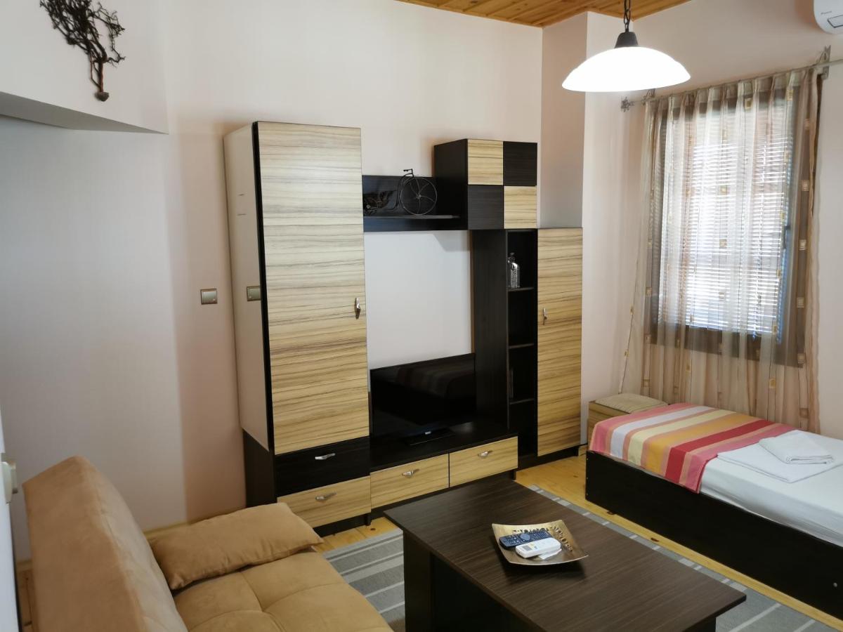 Dreibettzimmer mit Terrasse