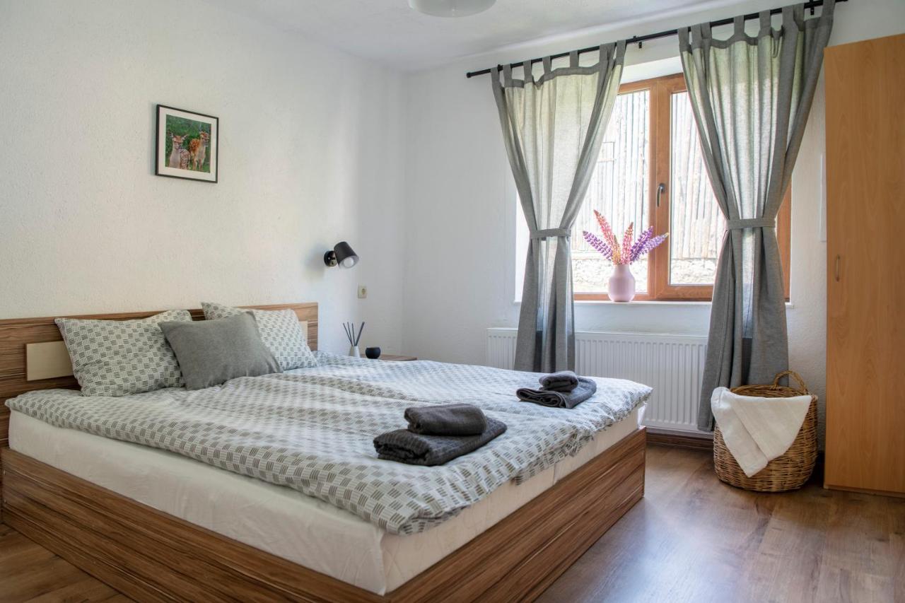 B&B Trigrad - Къща До Гората Триград - Bed and Breakfast Trigrad