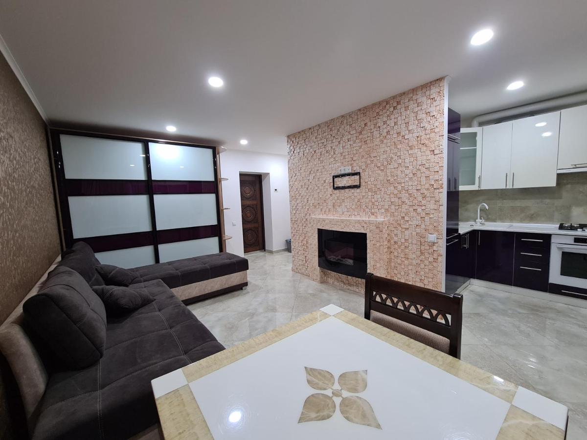 127-Avenue Apartment - B&B Chernivtsi