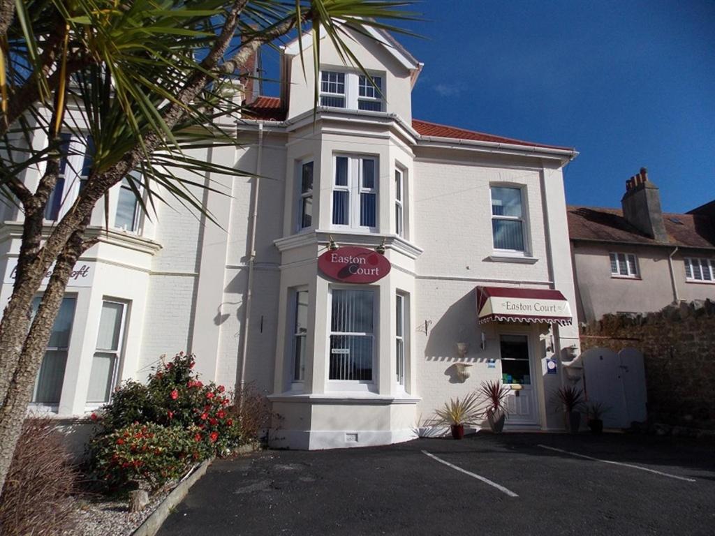 B&B Paignton - Easton Court Guest House - Bed and Breakfast Paignton
