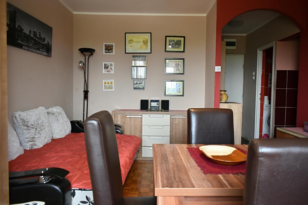 B&B Kragujevac - Apartman M Bubanj - Bed and Breakfast Kragujevac