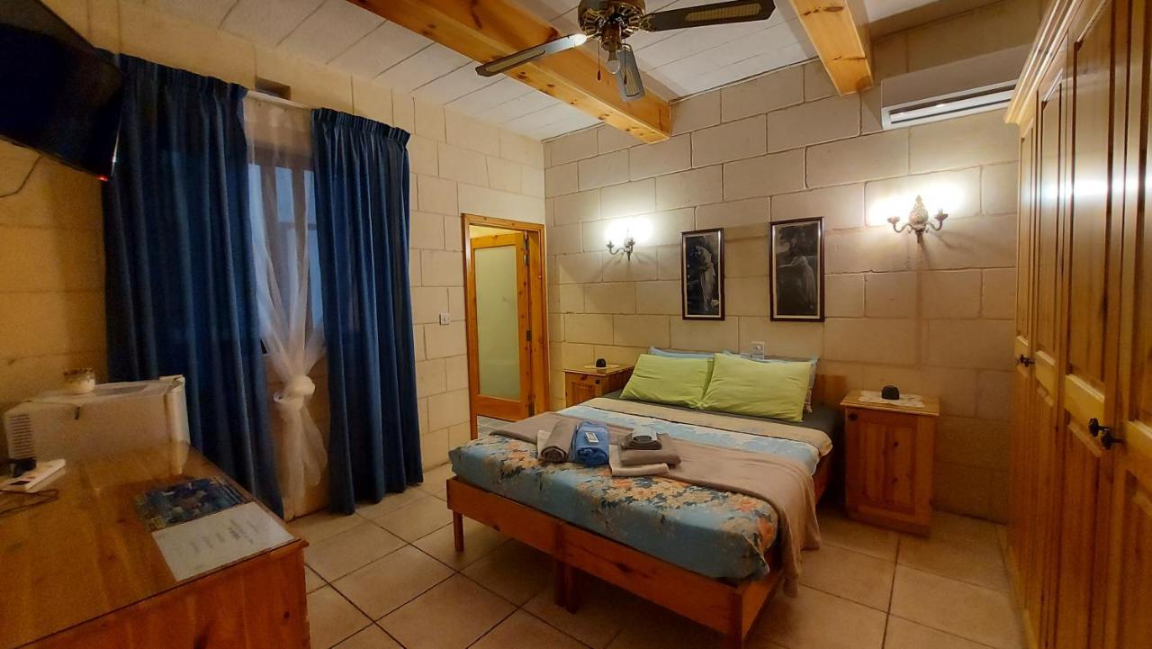 Double or Twin Room with Swimming Pool Access