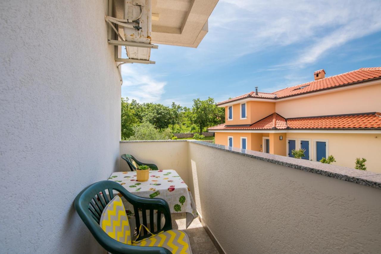 Apartment Mira 3 - B&B