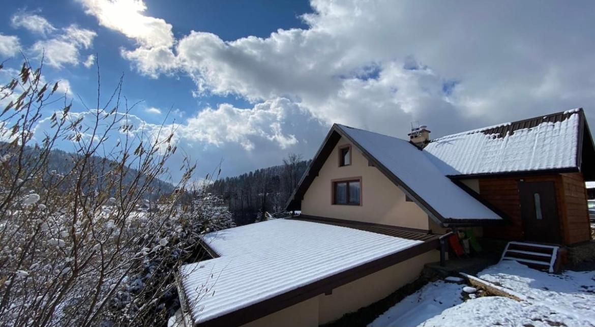 Apartamenty Pod Skałą - Bed and Breakfast