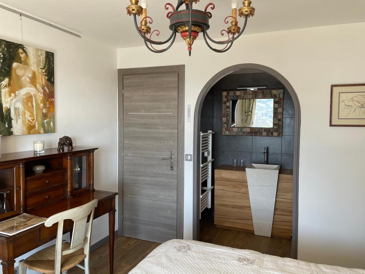 Habitación Doble con vistas a la montaña
