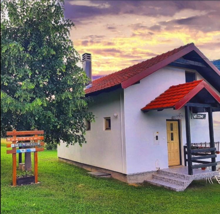 Kosta's romantic house - B&B Plav