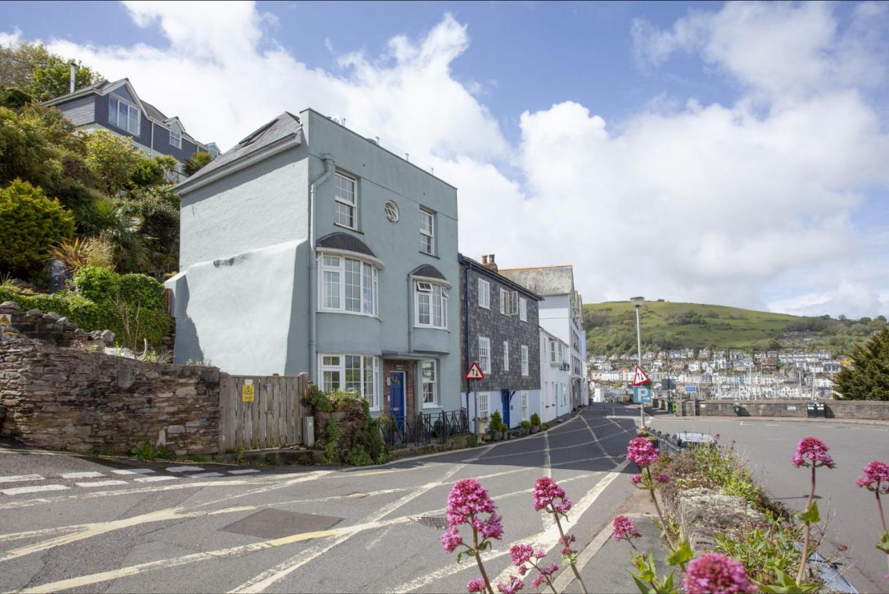 Waterview House, Kingswear - Free Wi-Fi - Awesome Views - Close to Ferry - B&B Kingswear