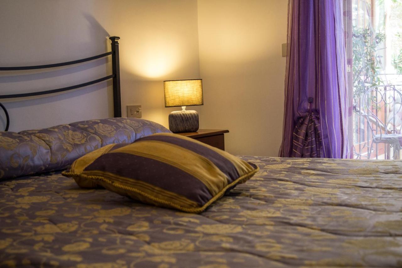Doppelzimmer mit Balkon