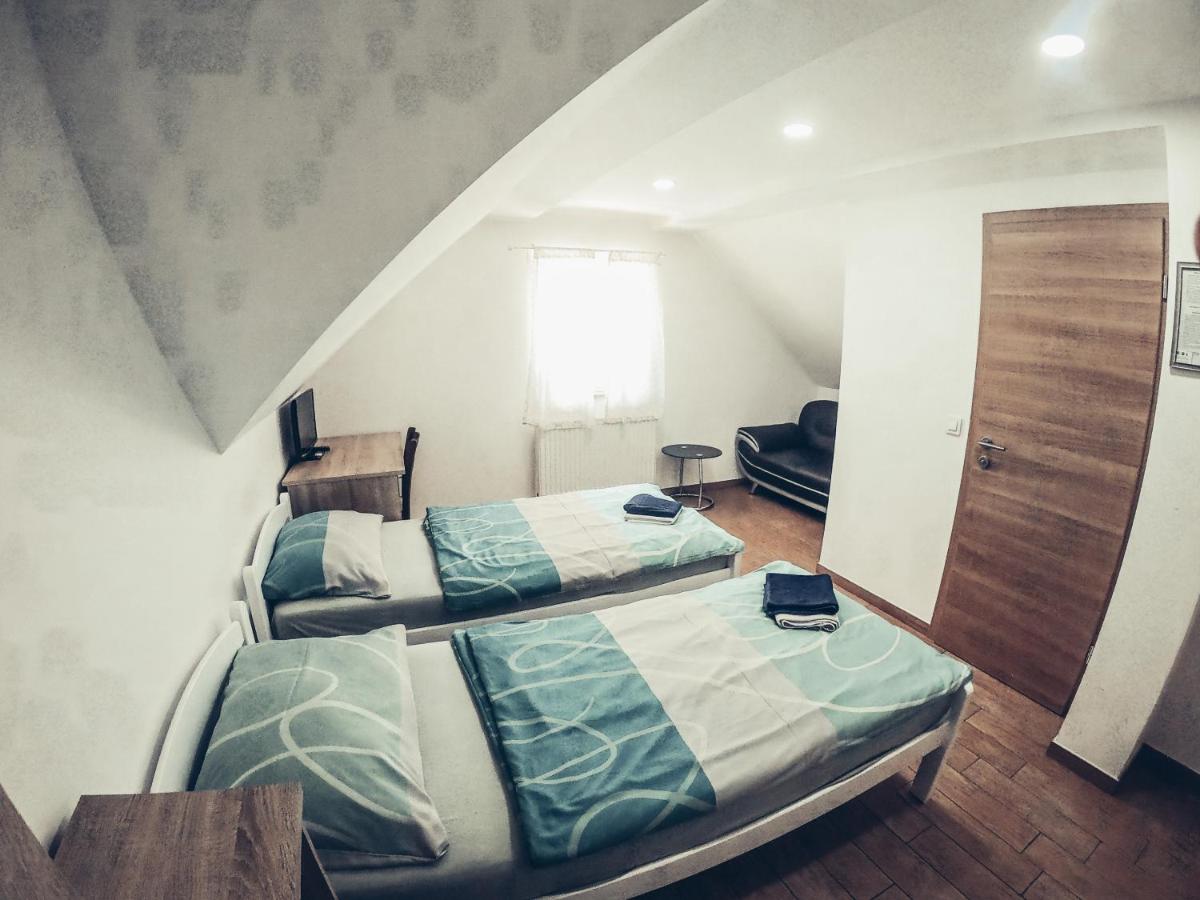 Camera Matrimoniale con Bagno Privato