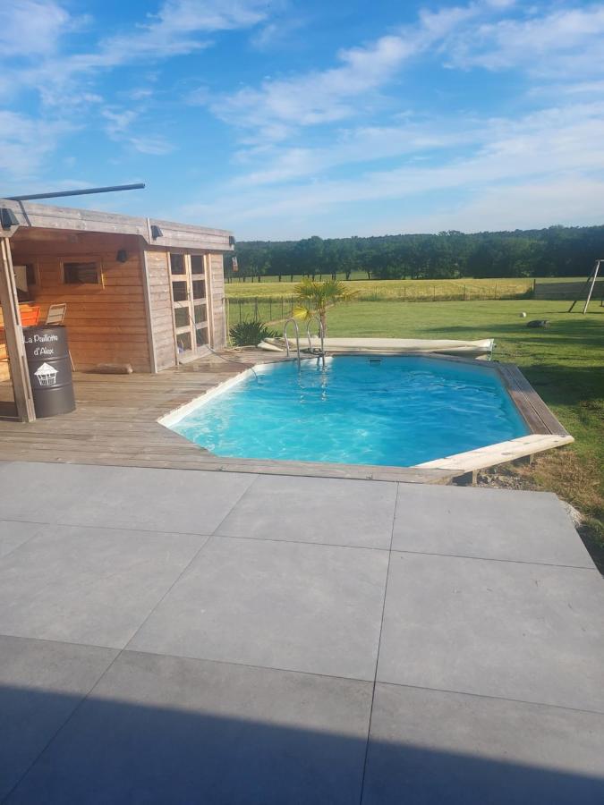 Maison avec piscine chauffée - Bed and Breakfast Renac