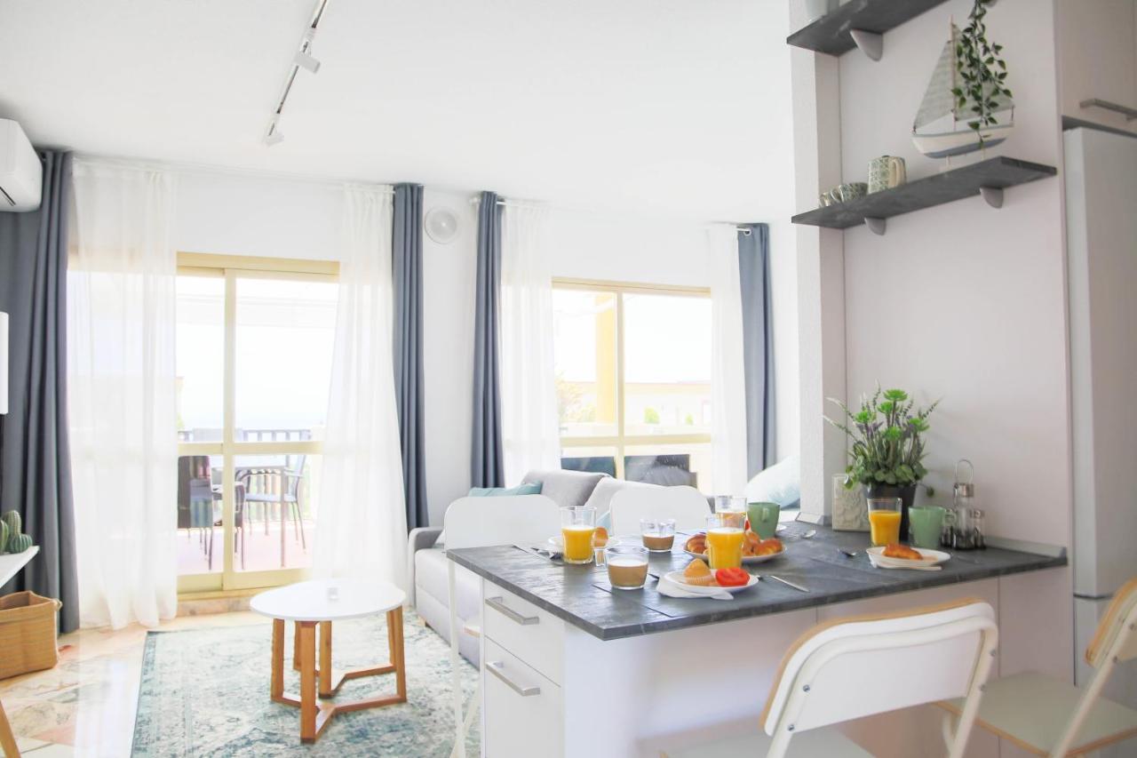 OleHolidays Romana Playa 336 vistas al mar - Chambres d'hôtes Marbella