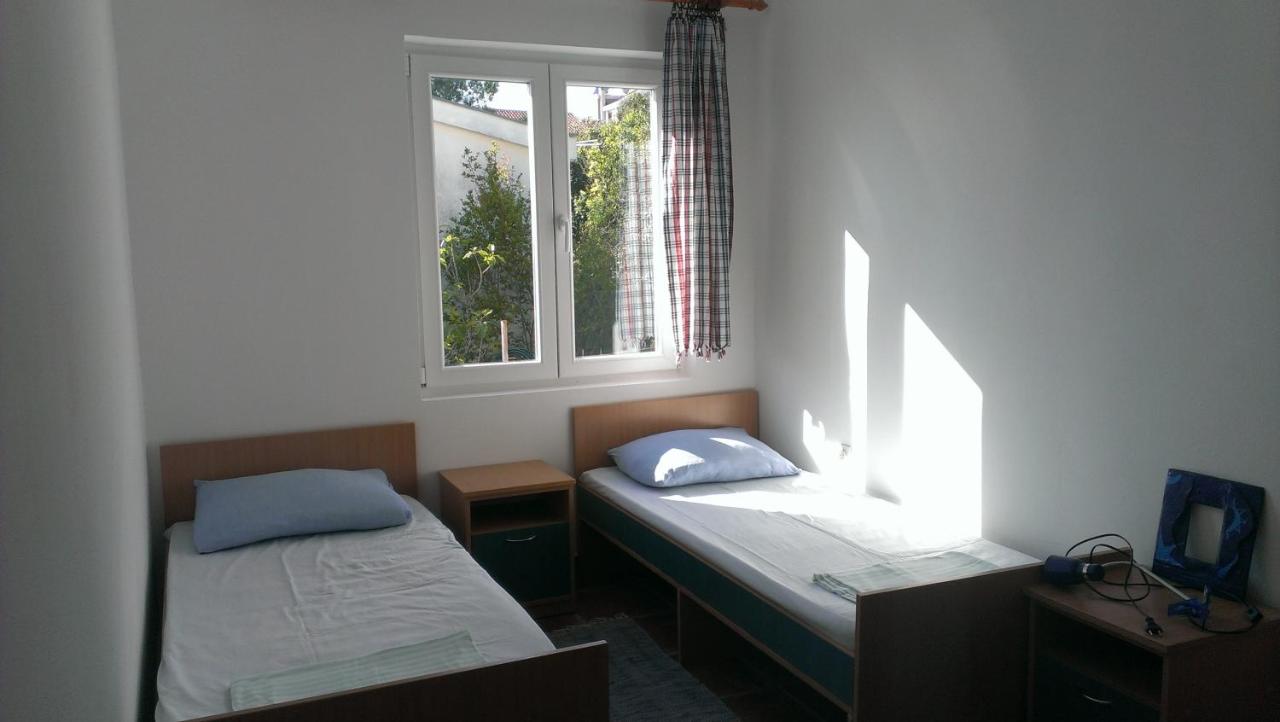 One-Bedroom Apartment with Terrace and Sea View