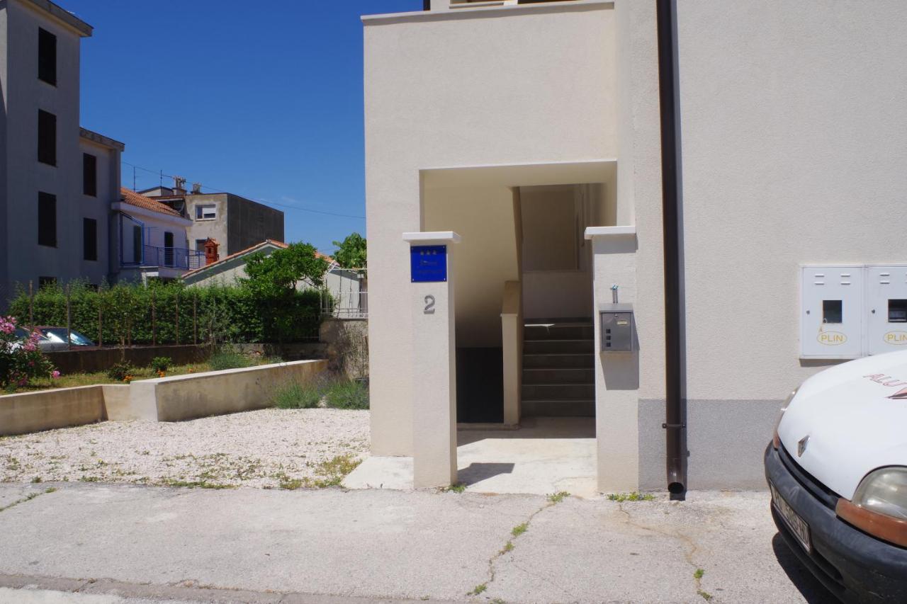 Holiday apartment Dunja - B&B Pola